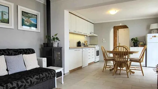 Atemberaubende Villa mit Pool und Panoramablick auf die Bucht — photo 10